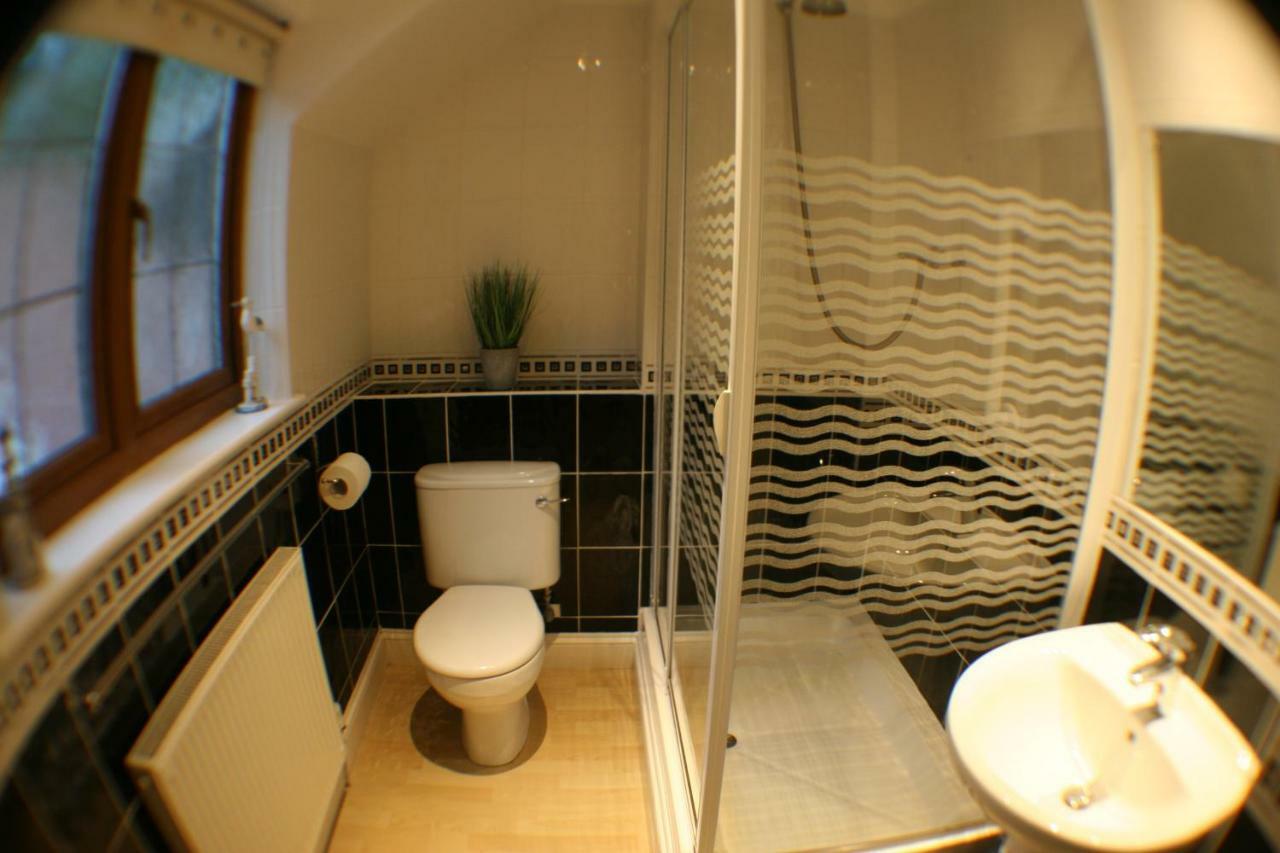 וויידברידג' Hooters Apartment Ev Point מראה חיצוני תמונה