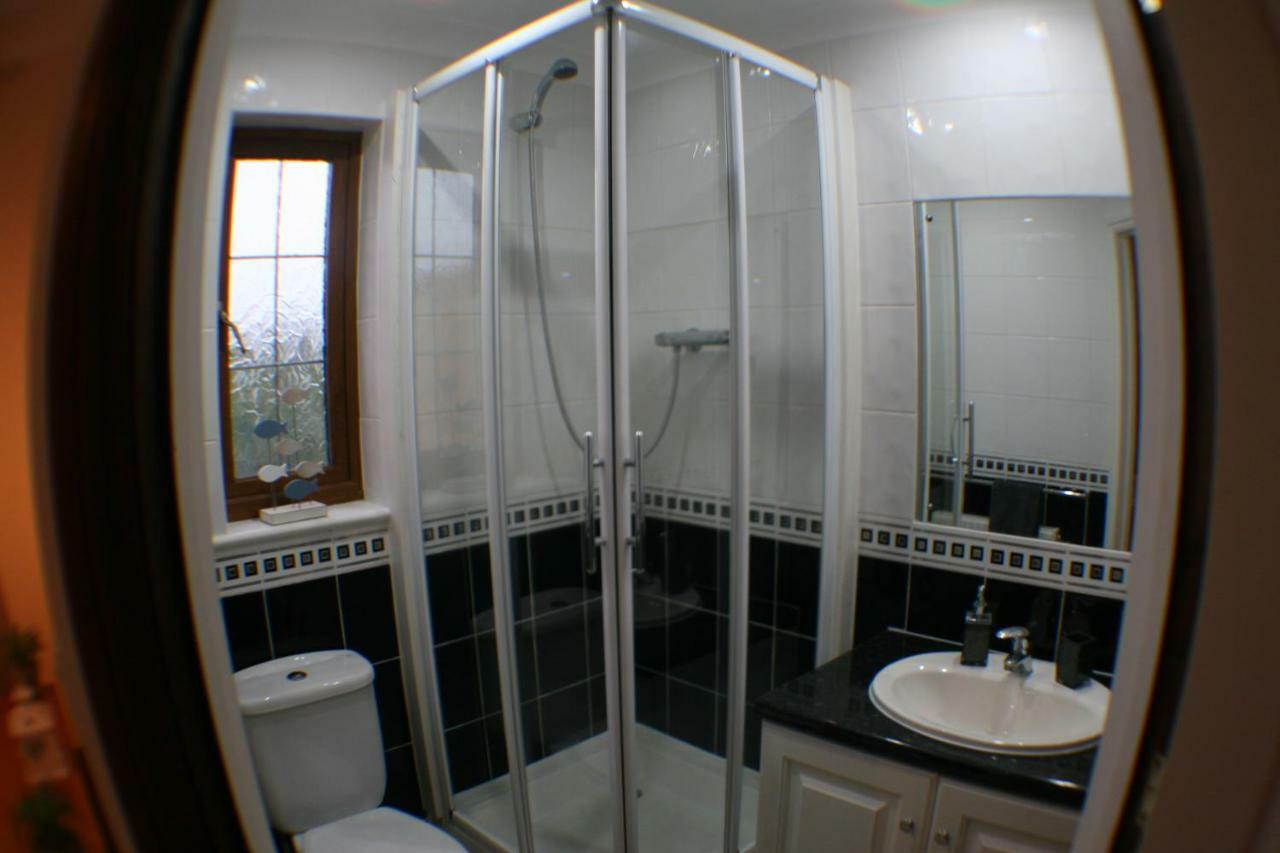 וויידברידג' Hooters Apartment Ev Point מראה חיצוני תמונה